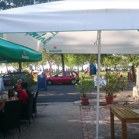 住宿加早餐酒店 Piccolo Panzio 鲍洛通费尼韦什